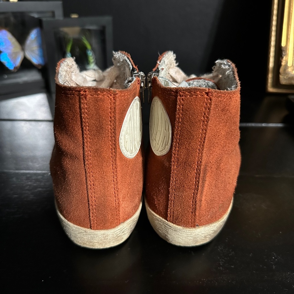 Golden goose 35 but fits like 6 - Picture 4 of 10